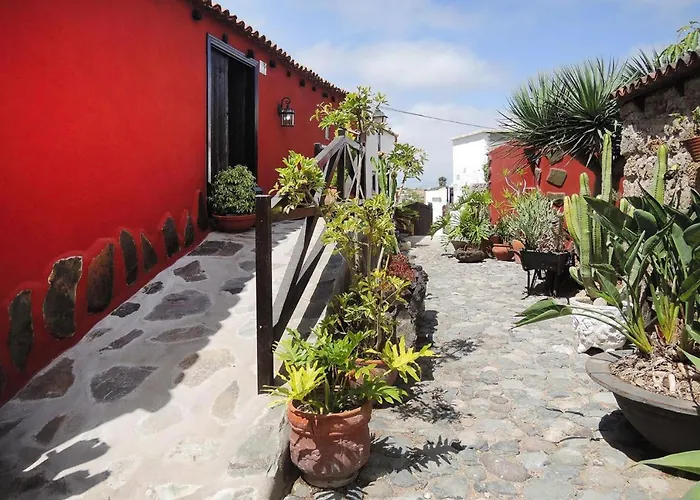 Relaxing Getaway In Arico La Sabinita Casa de Férias La Degollada