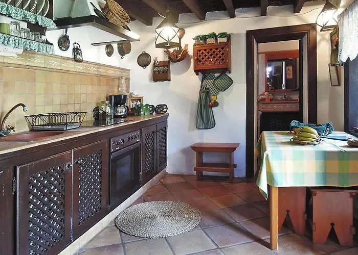 Relaxing Getaway In Arico La Sabinita *
